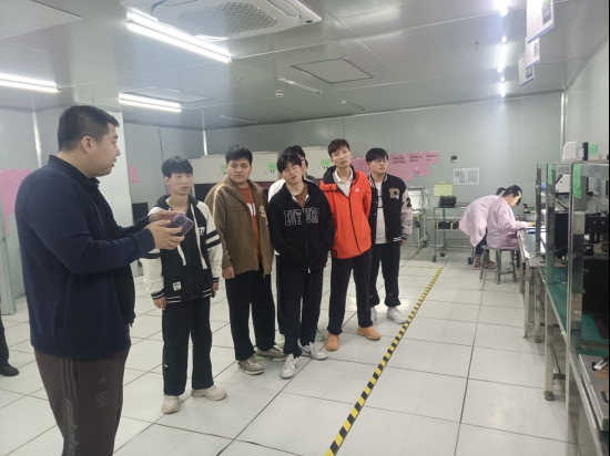 机械与电子工程学院赴宿马现代产业园区开展电子产品及软件领域访企拓岗活动